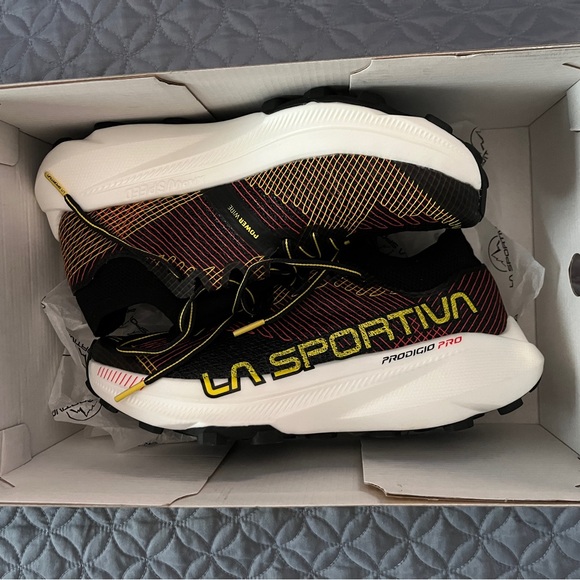 La Sportiva Black and Yellow Prodigio Pro Shoes - Picture 2 of 9